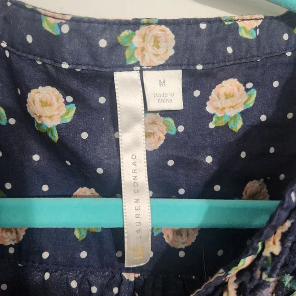 LC Lauren Conrad Navy Floral Blouse 3/4 Length Sleeves, size M - Picture 3 of 7